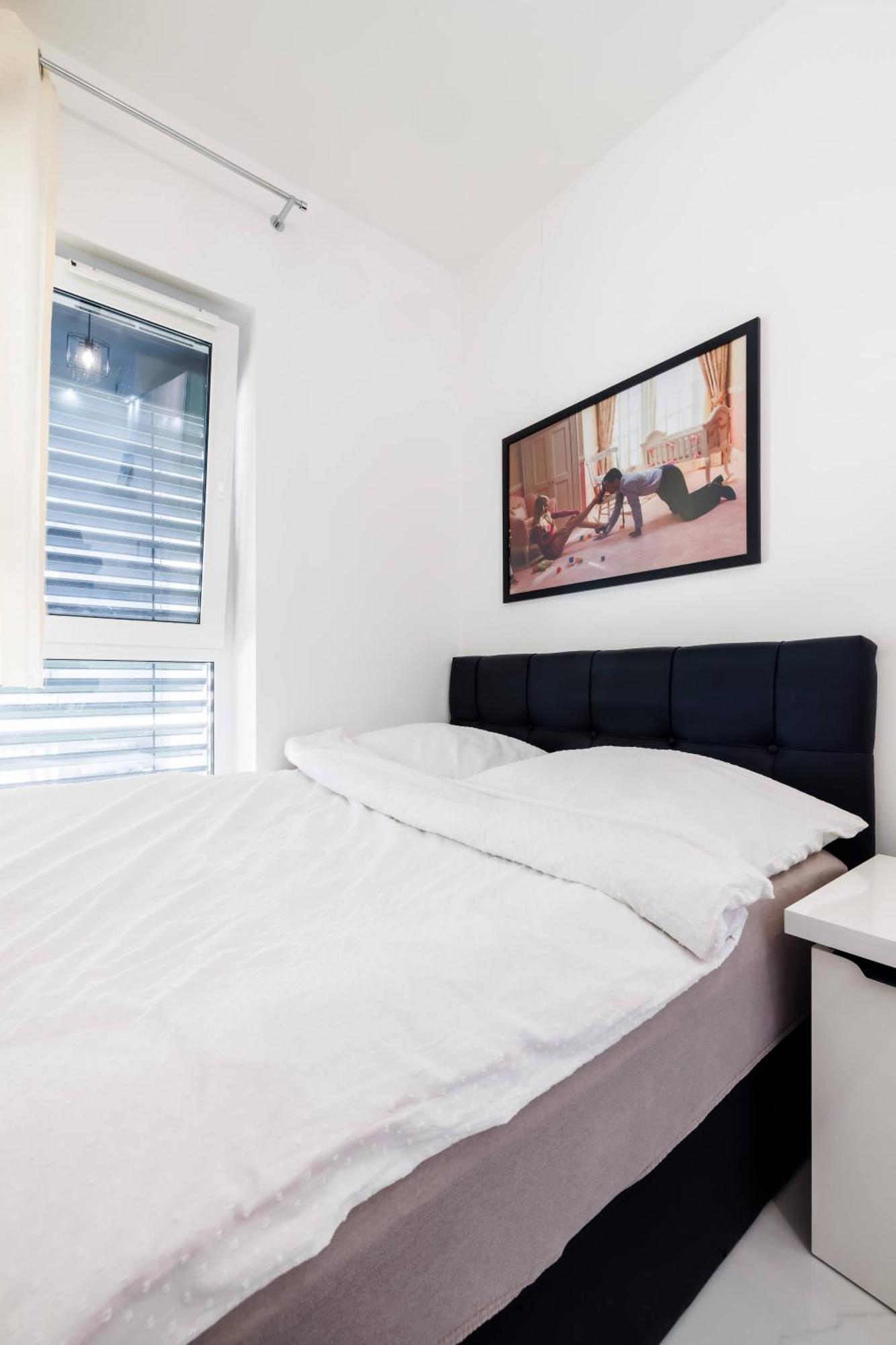 Luxury Apartment With Spa Bath- City Centre, Free Parking ジェシュフ エクステリア 写真