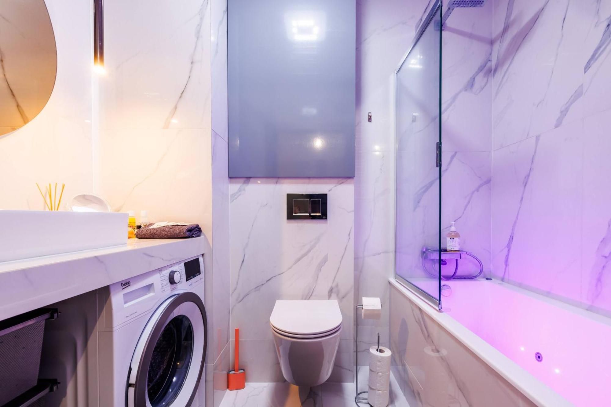 Luxury Apartment With Spa Bath- City Centre, Free Parking ジェシュフ エクステリア 写真